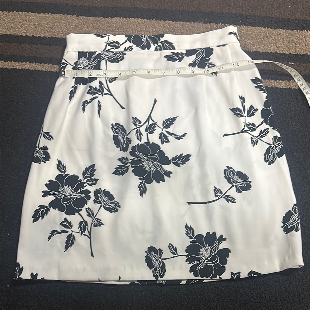 Dressbarn White and Blue Mini A-Line Skirt